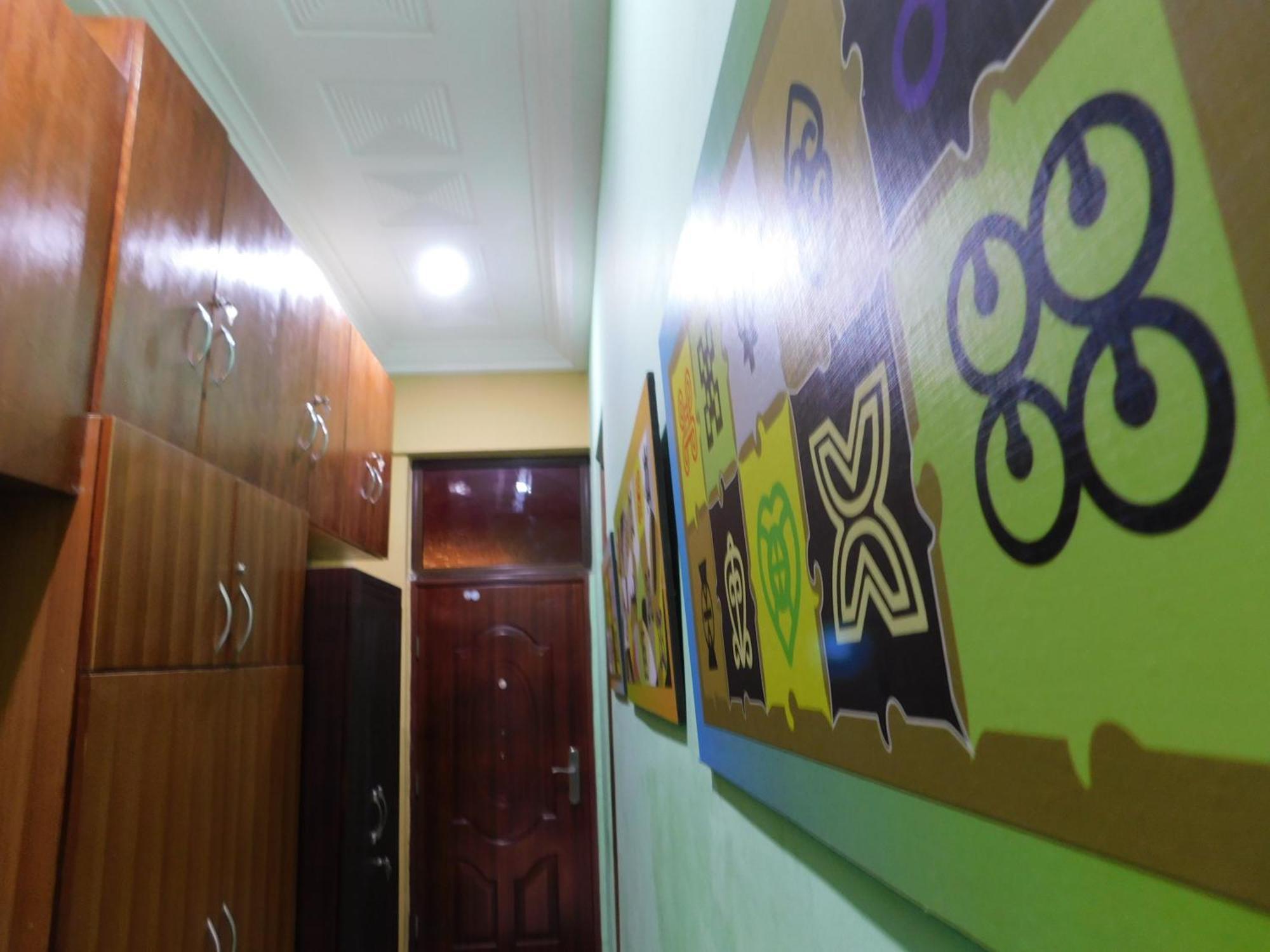 Jesiwa B'S Little Palace Accra Exterior foto