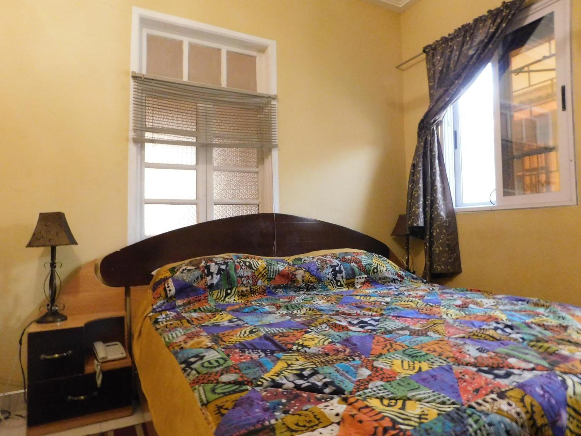 Jesiwa B'S Little Palace Accra Exterior foto