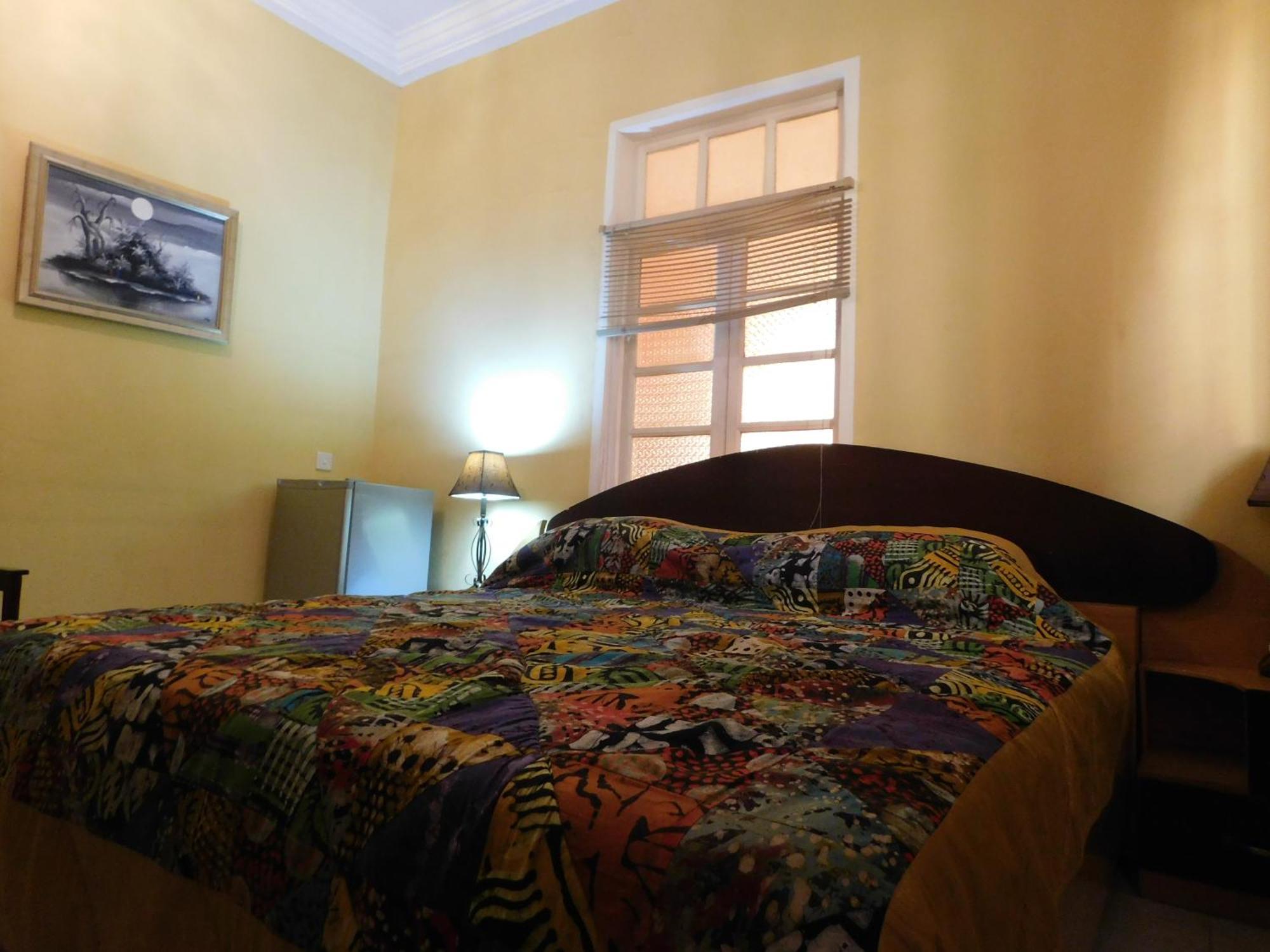 Jesiwa B'S Little Palace Accra Exterior foto